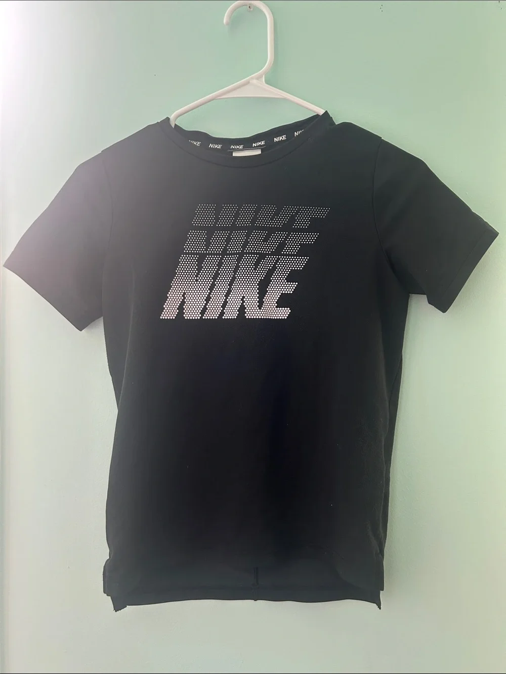 Nike Black Short-Sleeve Tee with Dotted Logo
